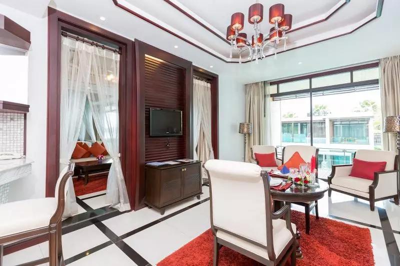 デラックススイート, Wyndham Sea Pearl Resort, Phuket
