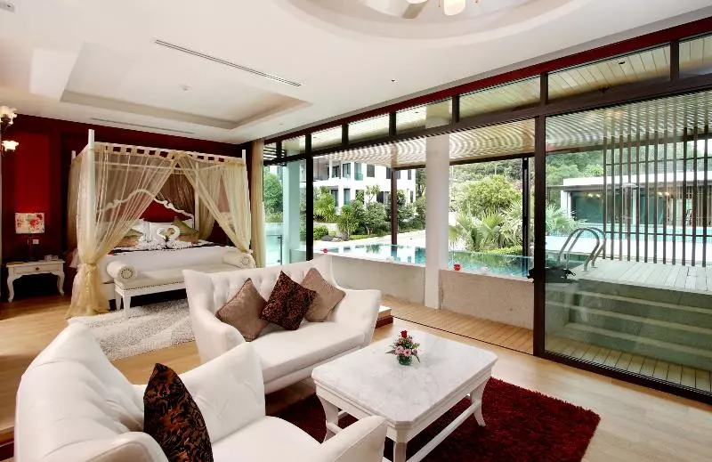 デラックススイート, Wyndham Sea Pearl Resort, Phuket