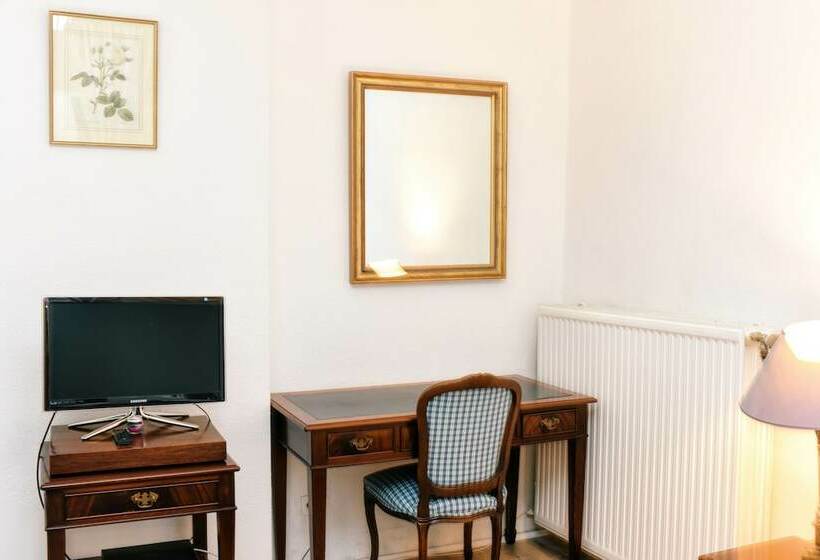 اتاق استاندارد, Bed Collège