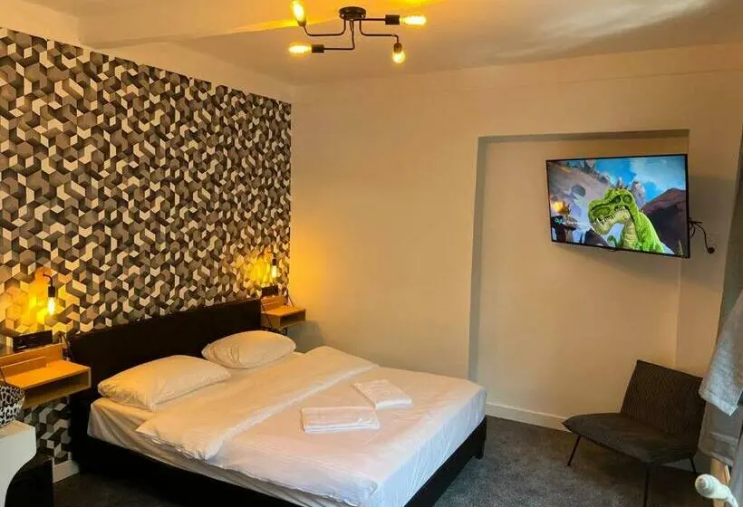 استودیوی استاندارد, Bed Collège