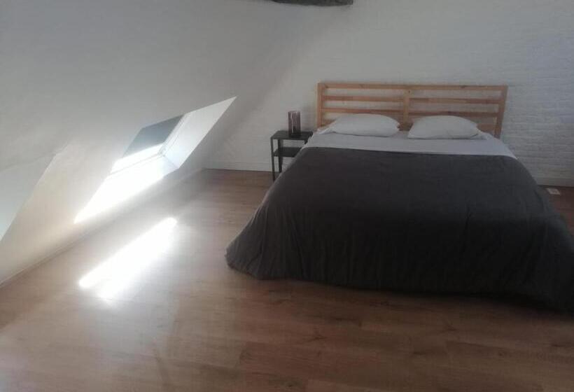 스탠다드 룸 공동 욕실, Bed Collège