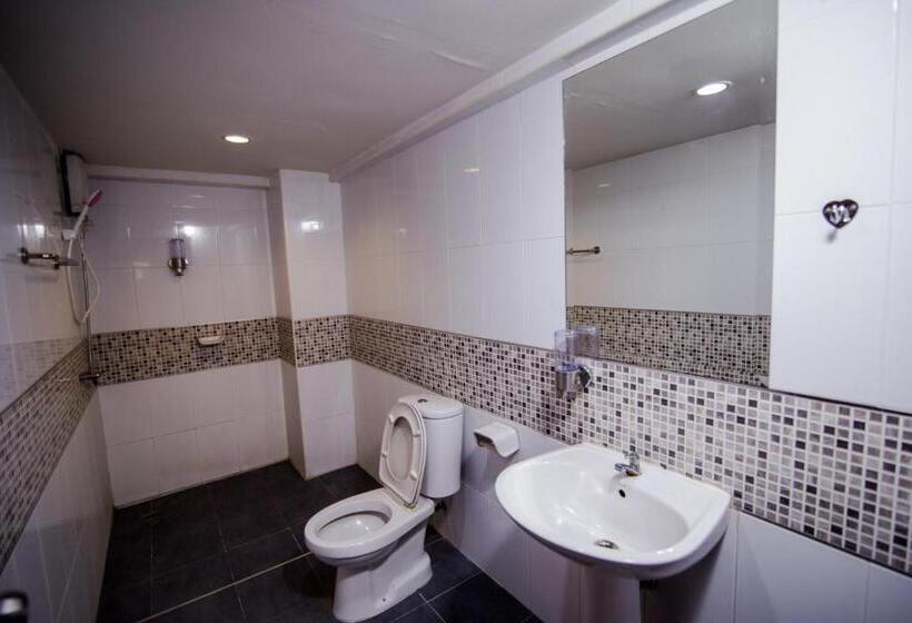 اتاق لوکس با بالکن, Jomtien Beach Hostel & Guesthouse