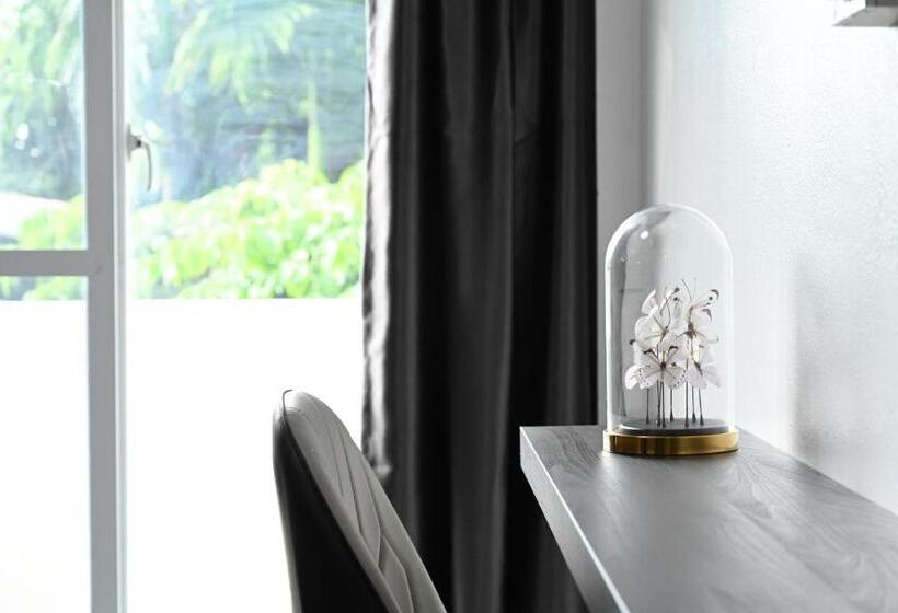 스탠다드 룸, Pangtip