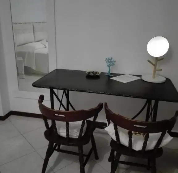 スタンダードトリプルルーム, Il Vicolo Di Ripa B&b