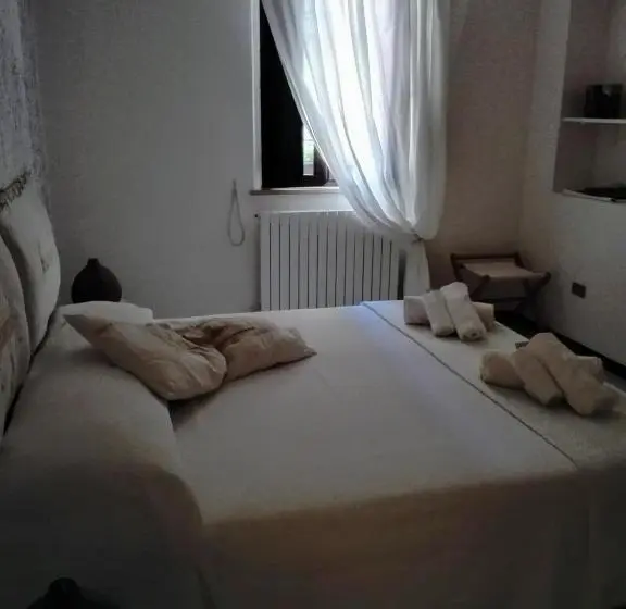 スタンダードルーム, Il Vicolo Di Ripa B&b