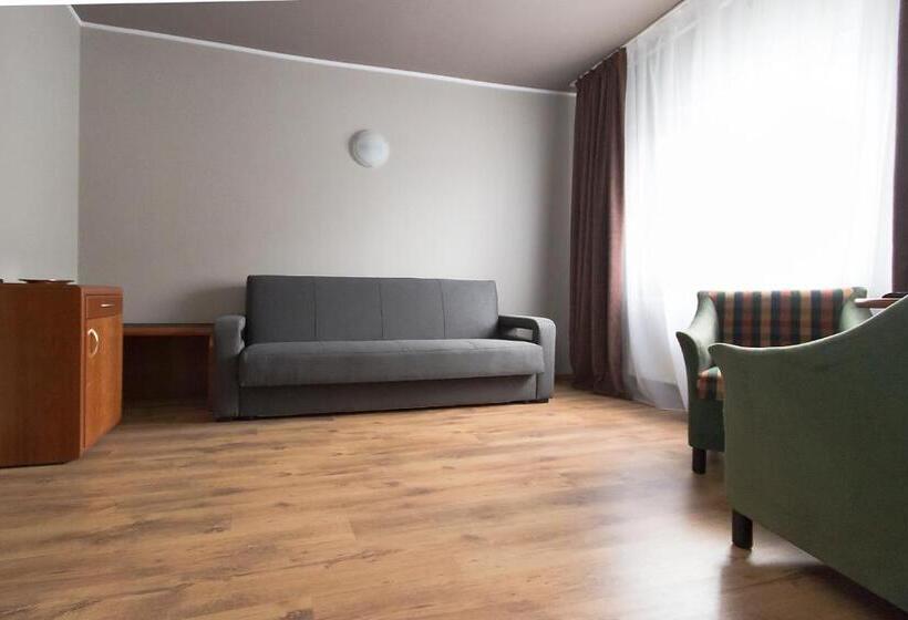 １ベッドルームアパートメント, Casa Engels