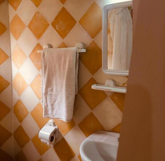 Четырехместный Номер Стандарт, Hôtel Panoramique De La Vallée