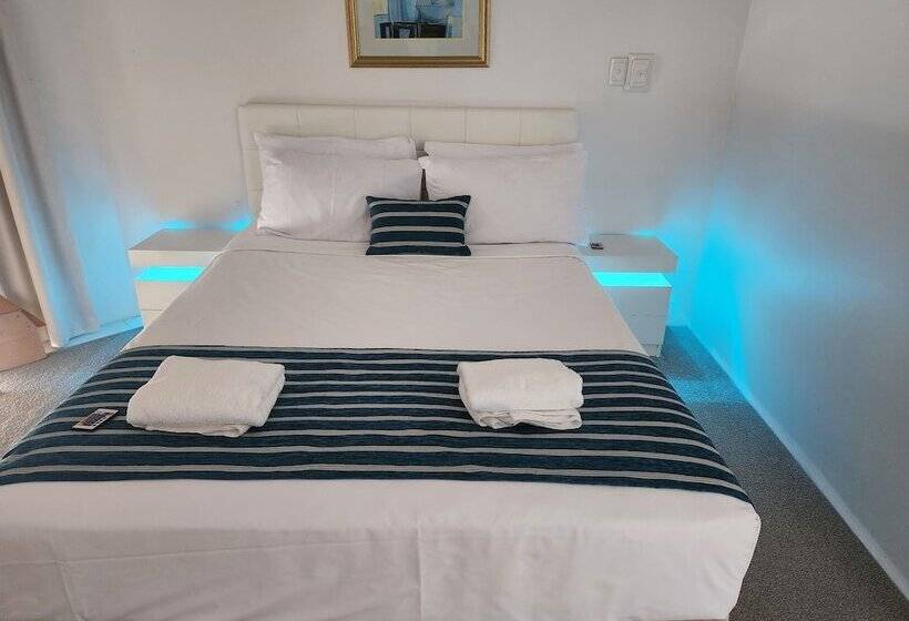 Апартаменты 2 Спальни, Burleigh Surf Apartments