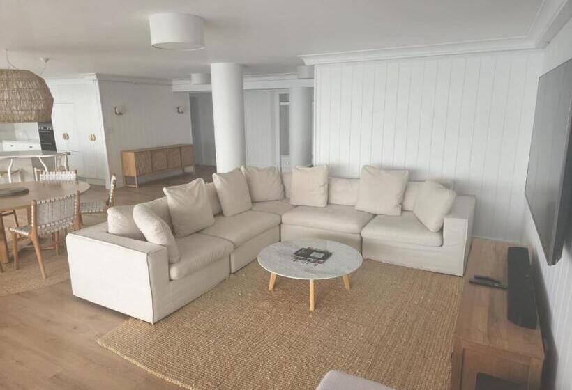 شقة دور أخير غرفة نوم واحدة, Burleigh Surf Apartments