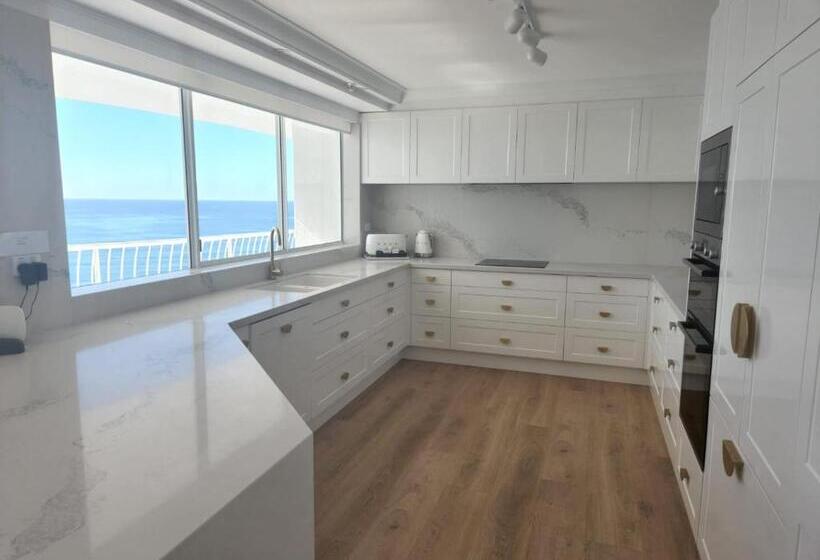 شقة دور أخير غرفة نوم واحدة, Burleigh Surf Apartments