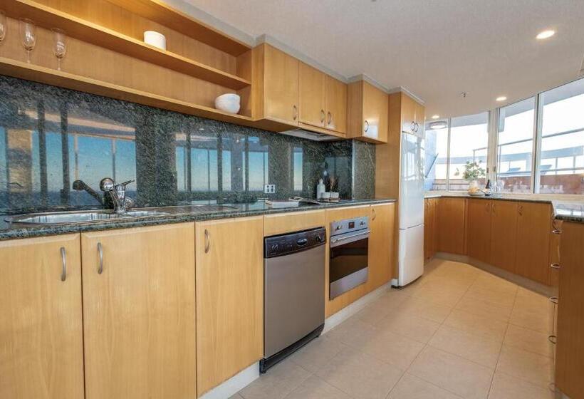 شقة دور أخير غرفة نوم واحدة, Burleigh Surf Apartments