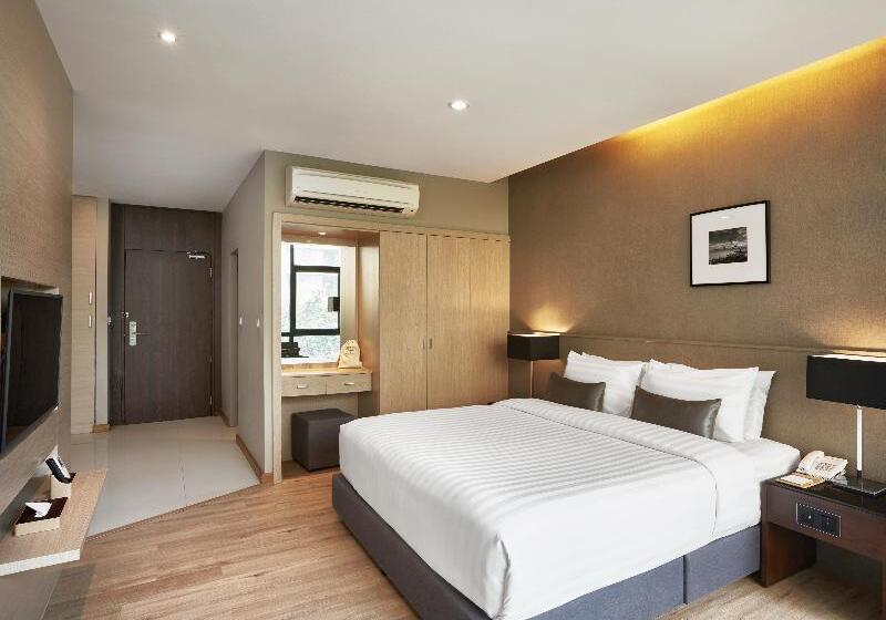 プールの見えるデラックスルーム, Altera Hotel And Residence By At Mind