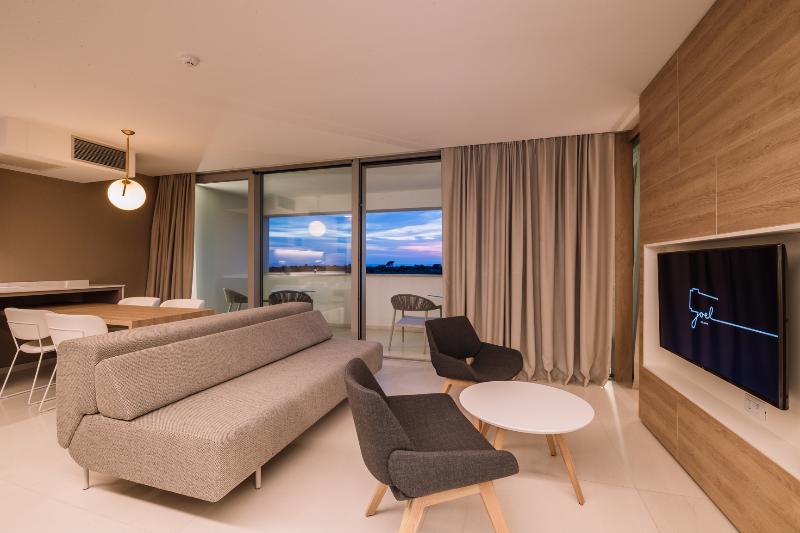 スイート, Altera Hotel And Residence By At Mind