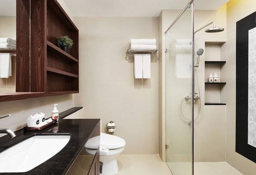 デラックスルーム, Altera Hotel And Residence By At Mind