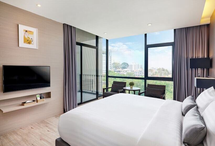 デラックスルーム, Altera Hotel And Residence By At Mind