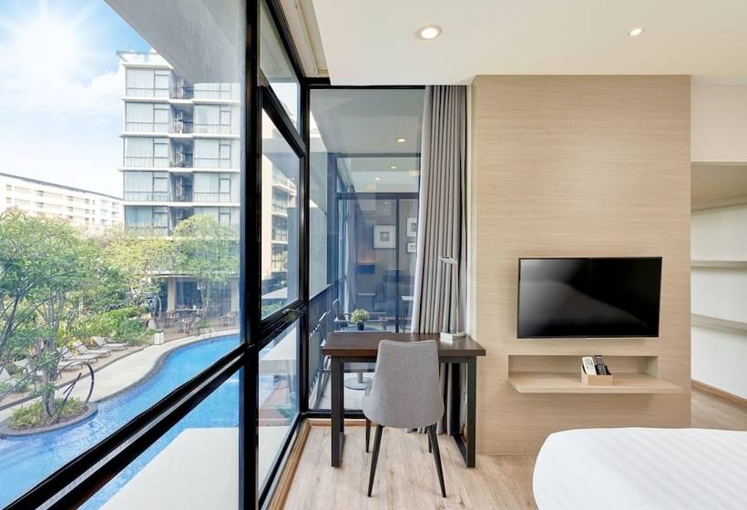풀장 전망 스위트, Altera Hotel And Residence By At Mind