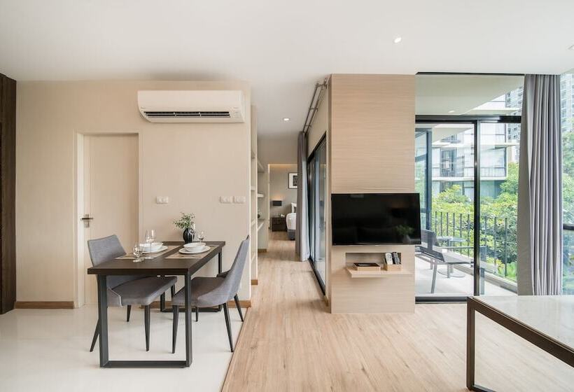 풀장 전망 스위트, Altera Hotel And Residence By At Mind