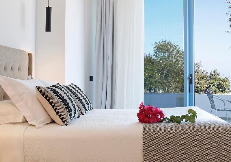 デラックスルーム, Altera Hotel And Residence By At Mind