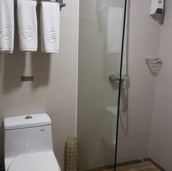 Quarto Triplo Standart, Guangdong Baiyun City