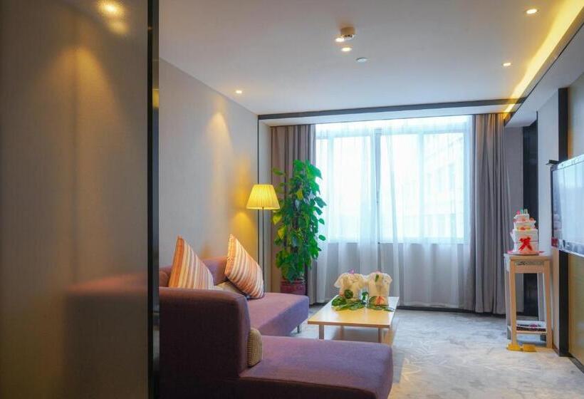 Suite Deluxe, Guangdong Baiyun City