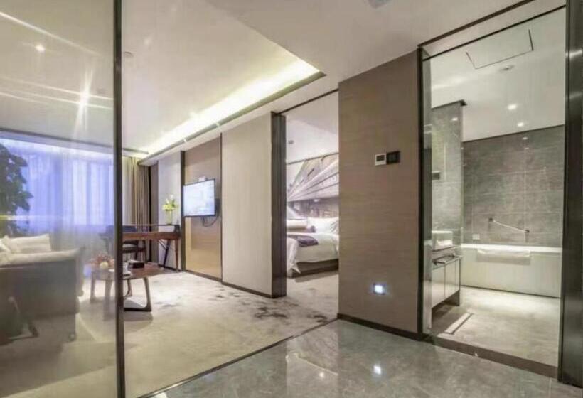Suite Deluxe, Guangdong Baiyun City
