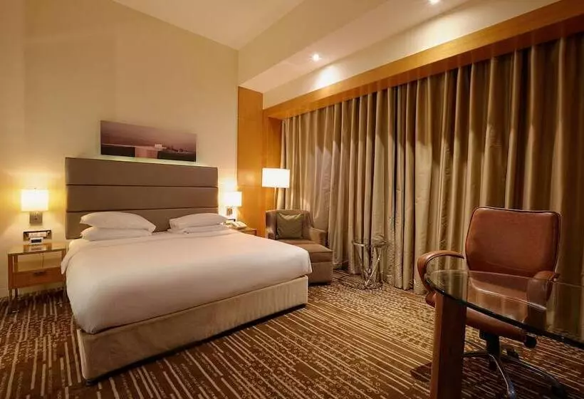 クラブルーム, Hyatt Regency Pune Hotel & Residences