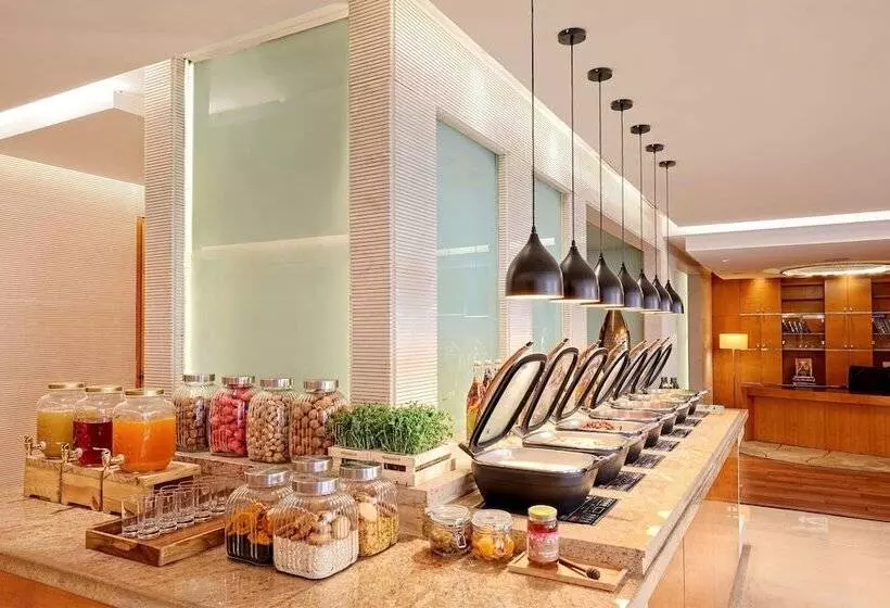 クラブルーム, Hyatt Regency Pune Hotel & Residences