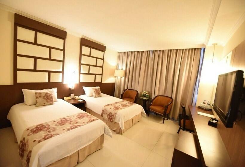 디럭스 룸, Kedaton