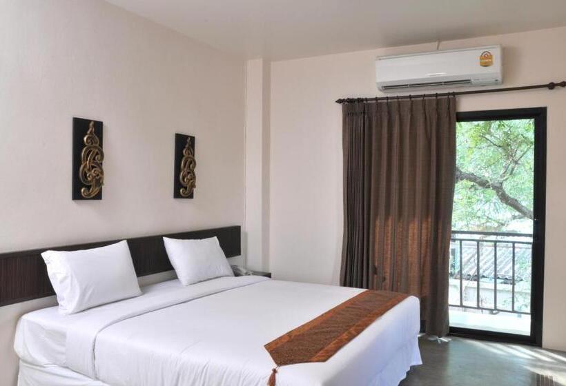 디럭스 룸, Monsane River Kwai Resort