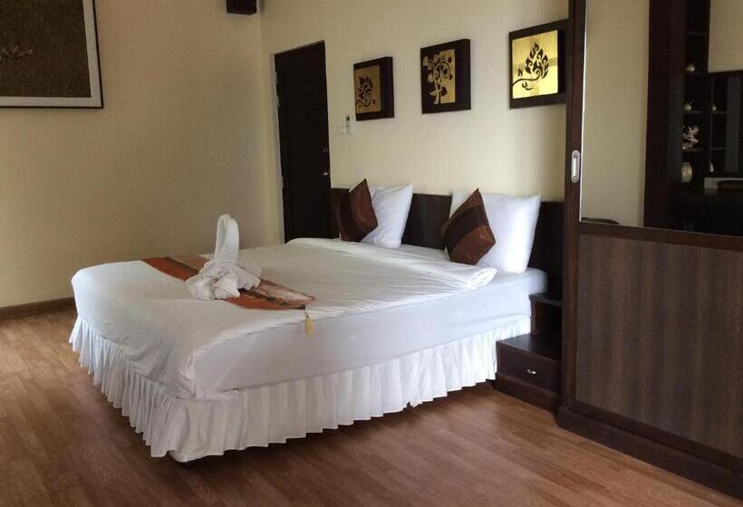 디럭스 룸, Monsane River Kwai Resort