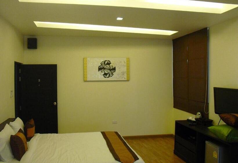 풀장 전망 스위트, Monsane River Kwai Resort