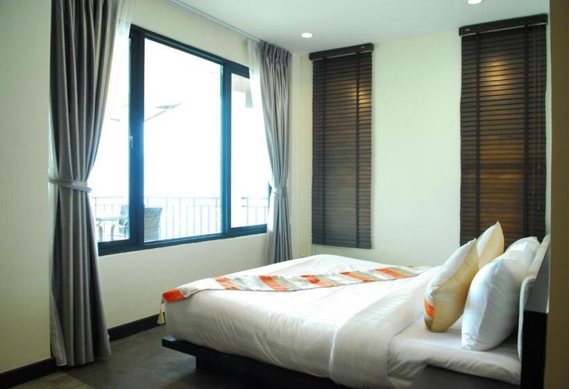 Superior suite with river view, Monsane River Kwai Resort