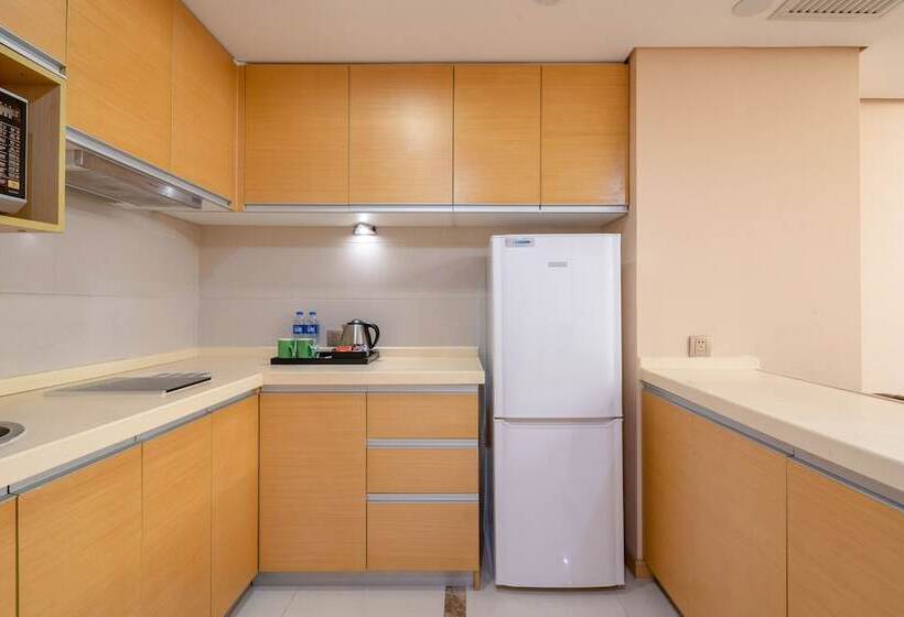 스위트, Regal Plaza Hotel & Residence