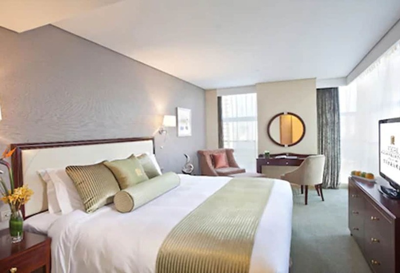 스위트, Regal Plaza Hotel & Residence