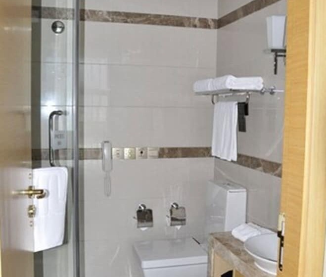 Quarto Classe Business, Regal Plaza Hotel & Residence