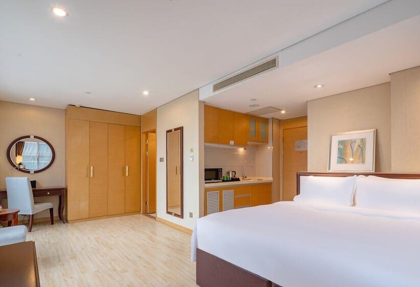 비즈니스룸, Regal Plaza Hotel & Residence