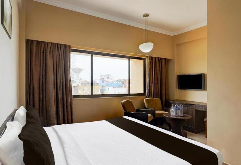 اتاق کلاسیک سه تخته, Super Townhouse Koyambedu Formerly Royal Plaza