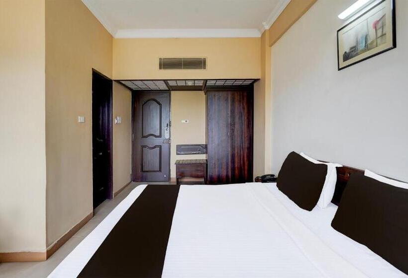 اتاق کلاسیک سه تخته, Super Townhouse Koyambedu Formerly Royal Plaza