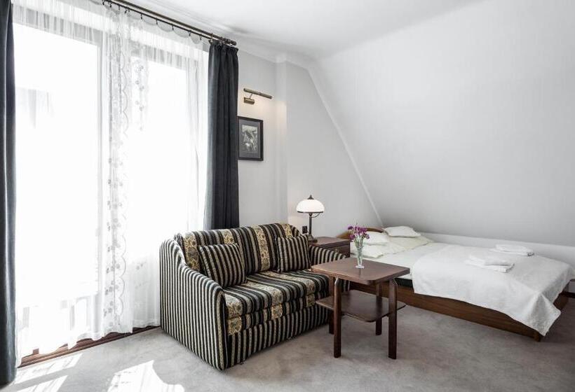 اتاق استاندارد, Szarotka