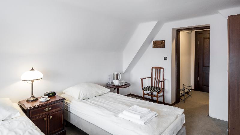 اتاق استاندارد, Szarotka