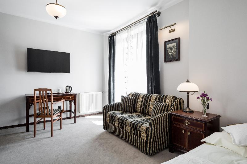 اتاق استاندارد, Szarotka