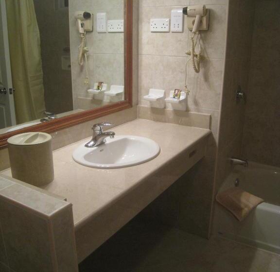 اتاق لوکس با تخت بزرگ, Kalinago Beach Resort