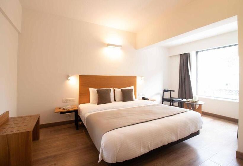 Deluxe Room, Le Royce