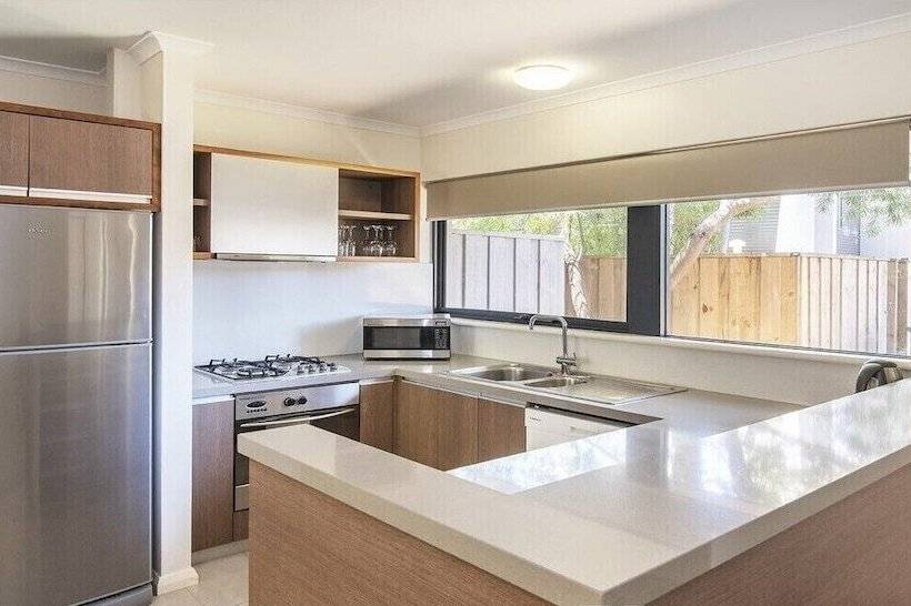 شقة غرفة واحدة, Margarets In Town Apartments