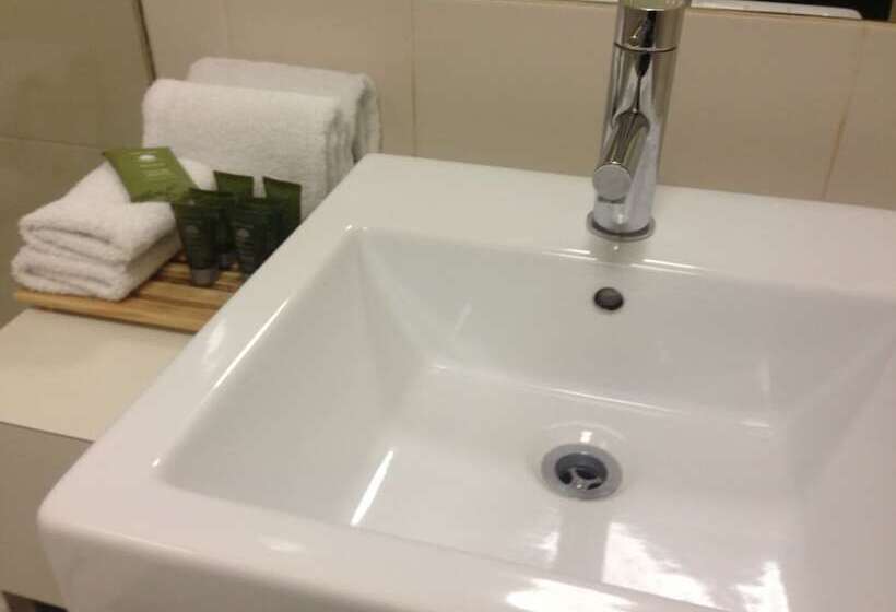 شقة غرفة واحدة, Margarets In Town Apartments