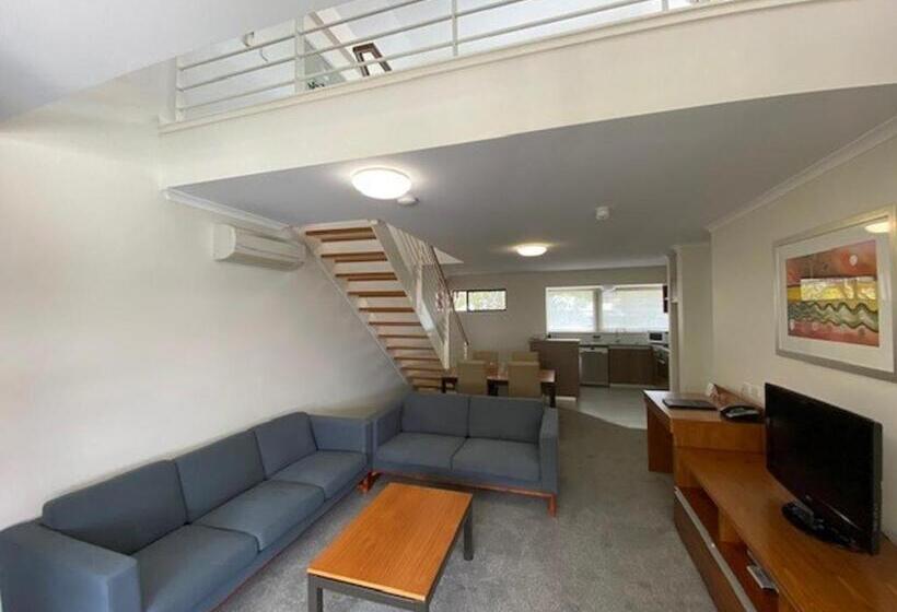 Апартаменты 2 Спальни, Margarets In Town Apartments
