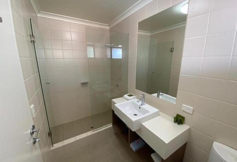Дом 3 Спальни, Margarets In Town Apartments