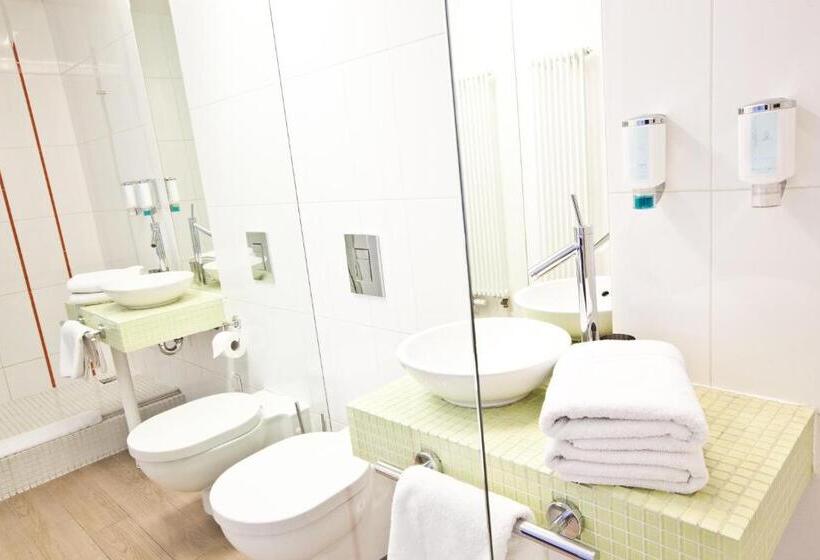 استودیوی لوکس, Platinum Apartments Apart