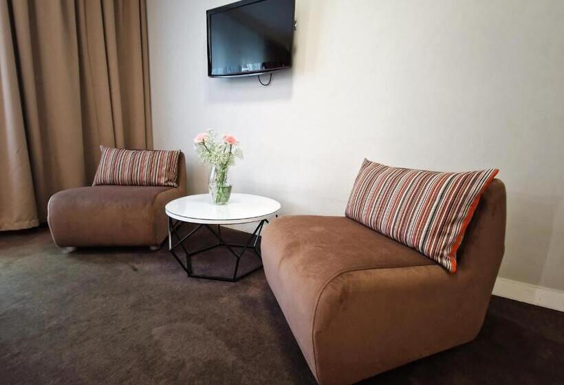 استودیوی لوکس, Platinum Apartments Apart