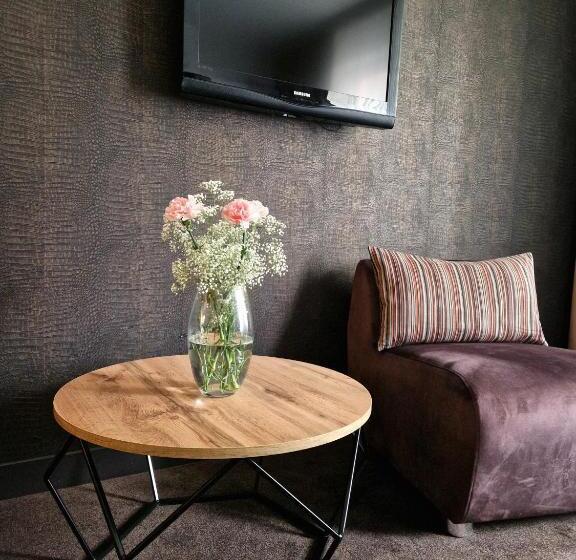 استودیوی لوکس, Platinum Apartments Apart